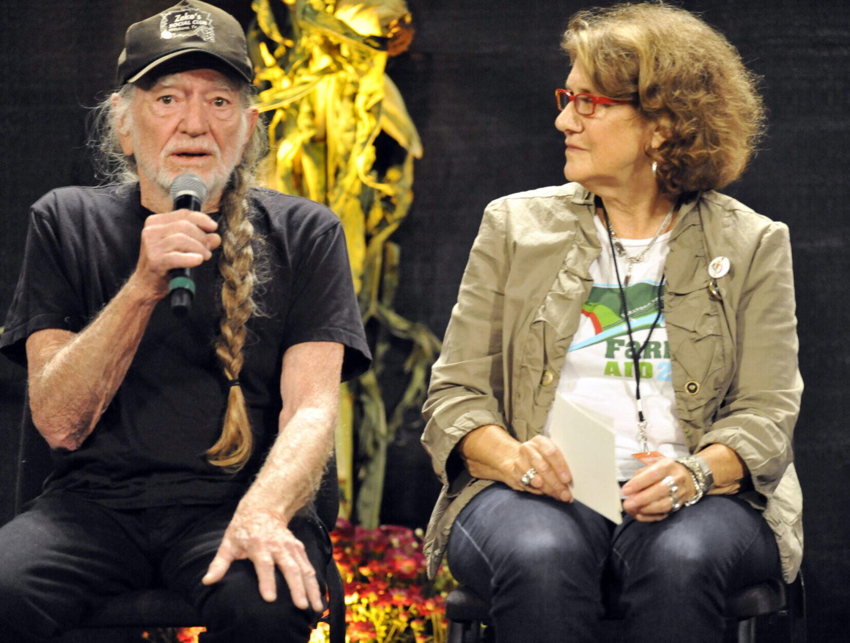 2013: Willie Nelson, Carolyn Mugar
